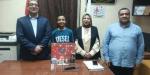 طالب بسوهاج يبتكر جهاز إنذار للحرائق ويحصل على جائزة البحث العلمى.. فيديو وصور