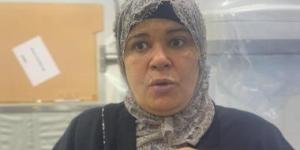 من وجع الفقد لرسالة حياة.. أم تحوّل رحلة مرض ابنتها لخدمة مجانية للمرضى.. صور