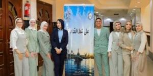 طلاب آداب كفر الشيخ يناقشون حلول لسلبيات بالمجتمع فى مشروعات تخرجهم.. صور