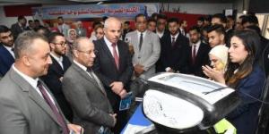رئيس جامعة القناة يتفقد مشروع روبوت المرور الذكى.. تفاصيل
