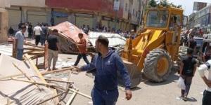 حملة مكبرة لرفع إشغالات بالطريق العام وأمام المدارس في العامرية