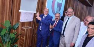 رئيس جامعة سوهاج يفتتح قاعة مؤتمرات قسم الجراحة العامة بالمستشفى الجامعي