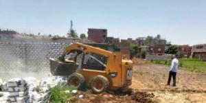 إزالة 82 حالة تعدٍ على أراضى الدولة والزراعية ضمن الموجة 29 بأسوان