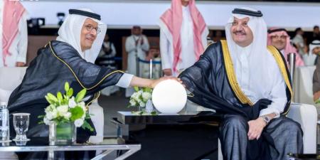 أمير المنطقة الشرقية يرعى حفل تخريج الدفعة الـ13 من طلاب وطالبات معهد الطاقة