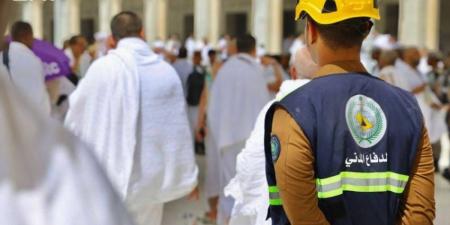 متطوعو الدفاع المدني يشاركون في خدمة ضيوف الرحمن بمشعر عرفات