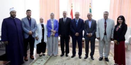 محافظ الإسماعيلية يستقبل المهنئين بعيد الأضحى المبارك بديوان عام المحافظة