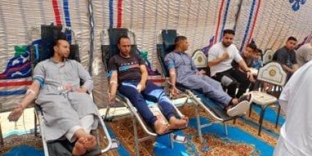 كرم الشراقوة.. حملة التبرع بالدم فى الصنافين تجمع 1066 كيسا خلال إجازة العيد