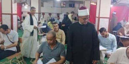 مدير أوقاف سوهاج يتابع انطلاق امتحانات آخر العام بمركز الثقافة الإسلامية