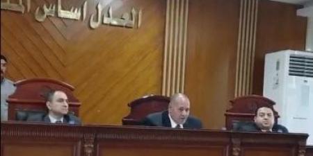 قتل والدته بـ 12 طعنة.. الأب يطلب الرحمة وشقيقاته يطالبن بالقصاص (فيديو)