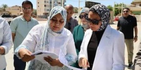 محافظ الوادي الجديد تتابع أعمال تطوير أرض المعارض بمدينة الخارجة