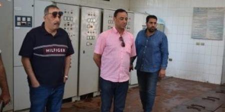 رئيس شركة مياه القناة يتفقد محطة المياه العكرة بأبو صوير.. صور