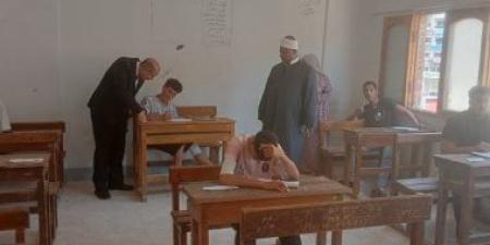 الأمين العام للأزهر يتفقد سير امتحانات الشهادة الثانوية الأزهرية بالإسماعيلية