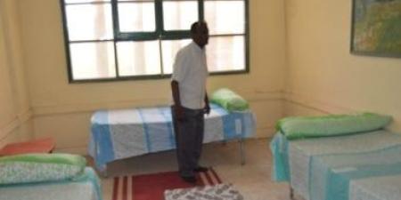 شاهد تجهيز استراحات مراقبى لجان الثانوية العامة بأسوان.. صور