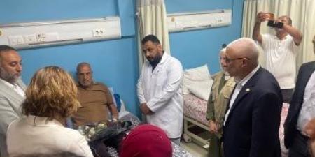 محافظ شمال سيناء يصطحب وفدًا هولنديًا فى جولة تفقدية بمستشفى العريش العام
