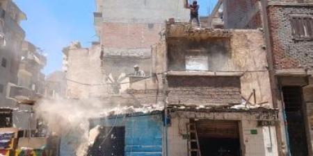 الإسكندرية تواصل إزالة الخطورة الداهمة بالعقارات حفاظا على سلامة المواطنين