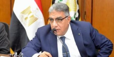 محافظ الدقهلية يحيل 3 مسؤولين بإحدى قرى منية النصر للنيابة العسكرية والنيابة العامة