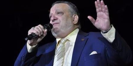 وضع المنشد أحمد الكحلاوى تحت الملاحظة فى مستشفى بالإسكندرية بعد انقلاب سيارته