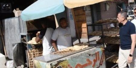 محافظ أسوان يقرر تشميع مطعم ومخبز ومحل لعدم الالتزام بحرم الطريق