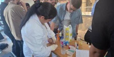 كلية الطب بجامعة الأقصر تطلق حملة توعوية للتبرع بالدم.. صور
