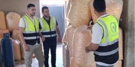ضبط طن سناكس بدون بيانات وزيت مجهول المصدر داخل مصنع غير مرخص بالغربية