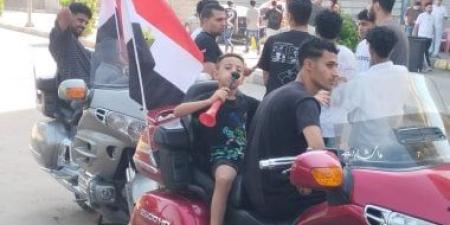 البنهاوية لسه بيحتفلوا فى الشارع بتأهل المنتخب المصري بكأس العالم.. فيديو