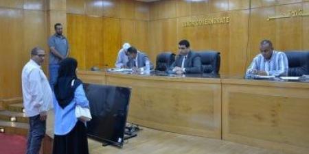 نائب محافظ الأقصر يبحث 60 طلباً وشكوى للمواطنين خلال اليوم المفتوح.. صور