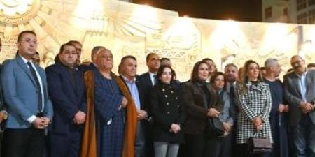 جدارية بانورامية ومسرح رومانى وعروض فنية.. تفاصيل تطوير ميدان المحطة بدمنهور