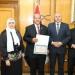 رئيس جامعة القناة يهنئ الفائزين بجائزة الموظف المثالي 2026