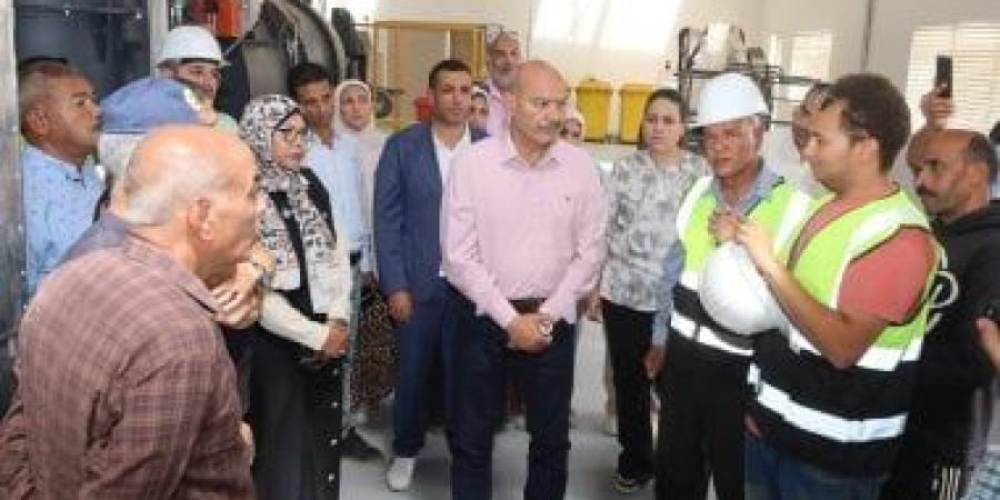 محافظ السويس يتفقد مجمع محارق النفايات الطبية الخطرة فى حى الجناين.. صور