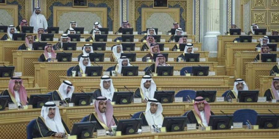 الشورى يطالب بمراجعة برامج مركز الإقامة المميزة
