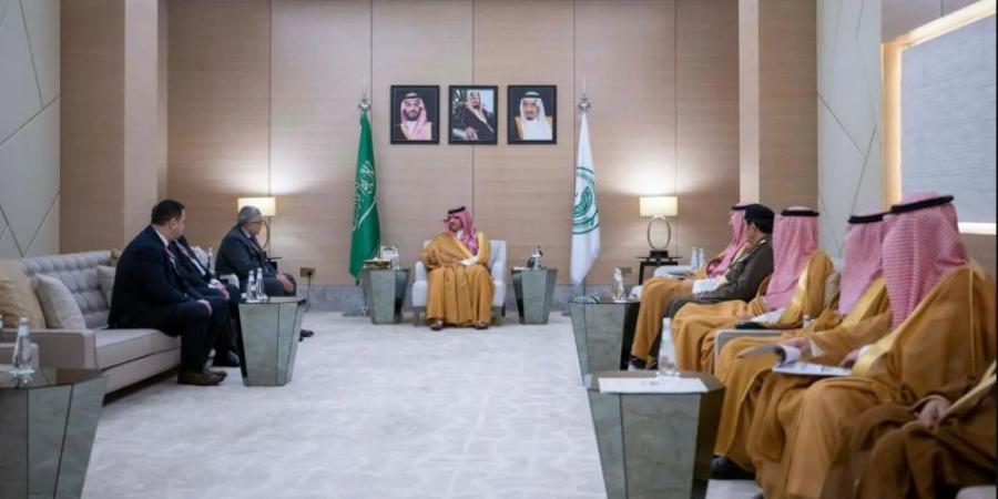 وزير الداخلية يستقبل رئيس مكتب شؤون الحجاج بجمهورية مصر