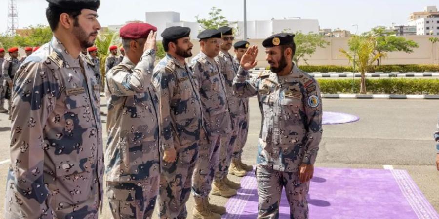 اللواء الودعاني يتفقد قيادة حرس الحدود بمنطقة مكة المكرمة