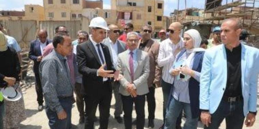 محافظ بنى سويف يطالب بجدول زمنى للانتهاء من تنفيذ مستشفى ناصر العام