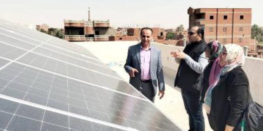 تشغيل الوحدات الصحية بالطاقة الشمسية ببني سويف خطوة نحو مستقبل أخضر..صور