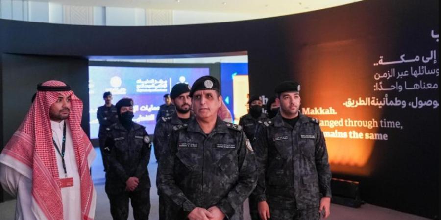 اللواء الفايز يزور المعرض المصاحب لأعمال ملتقى إعلام الحج 1447هـ