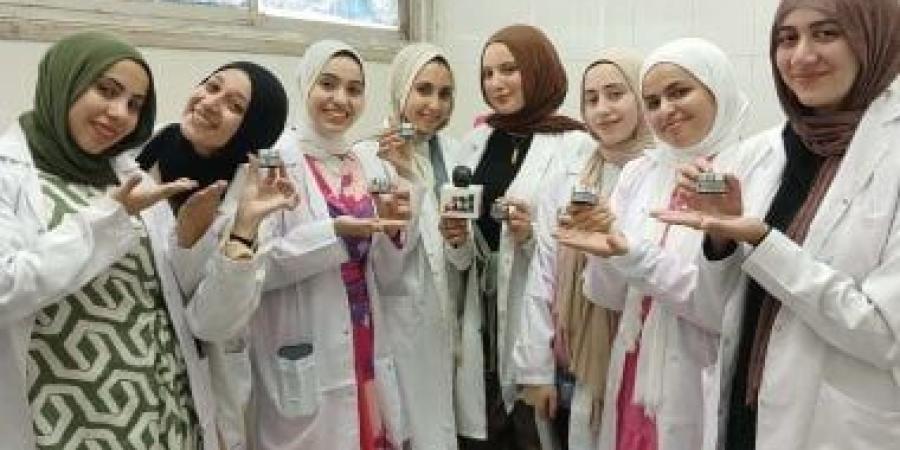 طالبات بزراعة جامعة الزقازيق يبتكرن كريم طبيعى لعلاج حب الشباب من سرس الأرز