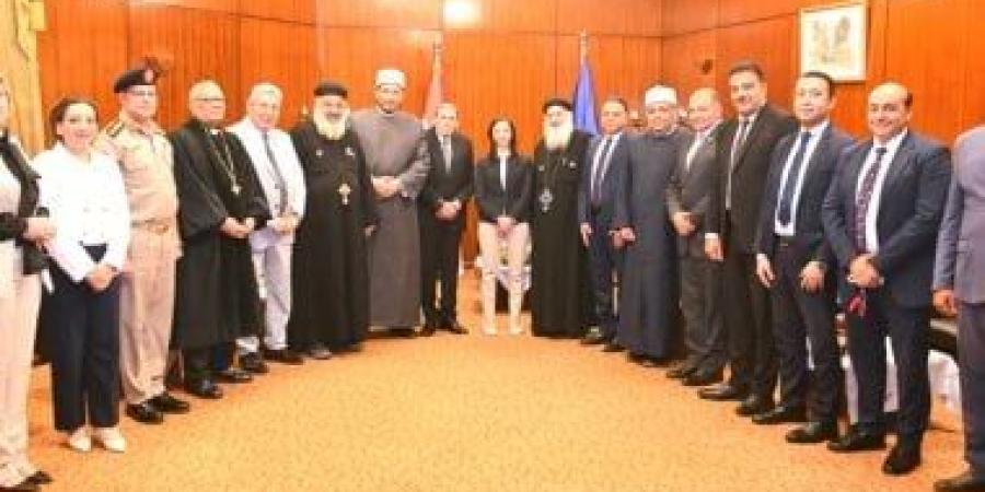 محافظ البحيرة تستقبل وفود الأزهر والكنيسة للتهنئة بعيد الأضحى