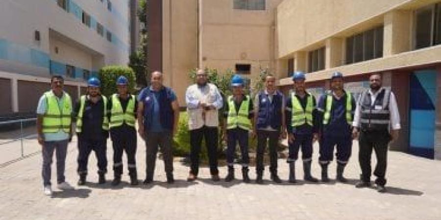 رئيس «مياه سوهاج» يطالب المواطنين بعدم إلقاء مخلفات الأضاحى بشبكات الصرف الصحى