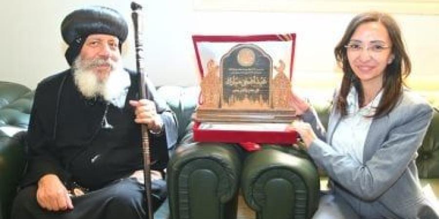 روح المحبة.. رئيس دير دير الأنبا مكاريوس يهنئ المسلمين بعيد الأضحى فى البحيرة