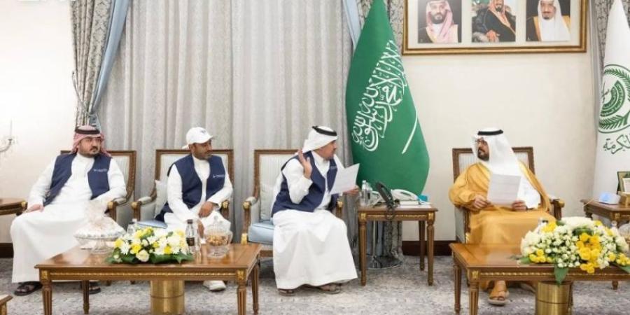 نائب أمير مكة يطّلع على إنجازات قطاع الاتصالات والتقنية في حج 1447هـ