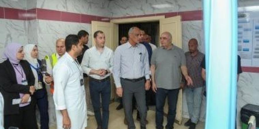 محافظ كفر الشيخ يتفقد مستشفى فوّه للتأمين الصحي والمركز التكنولوجي