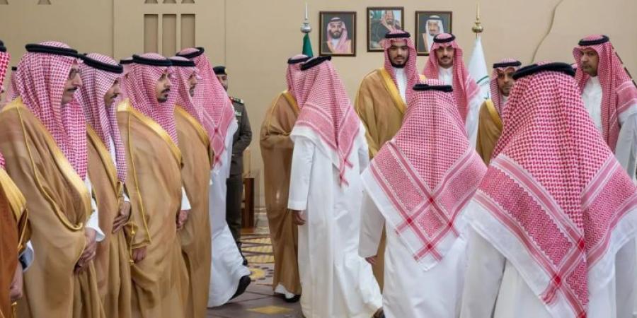 محافظ الدرعية يستقبل وكيل المحافظة وموظفيها المهنئين بعيد الأضحى ويبادلهم التهاني