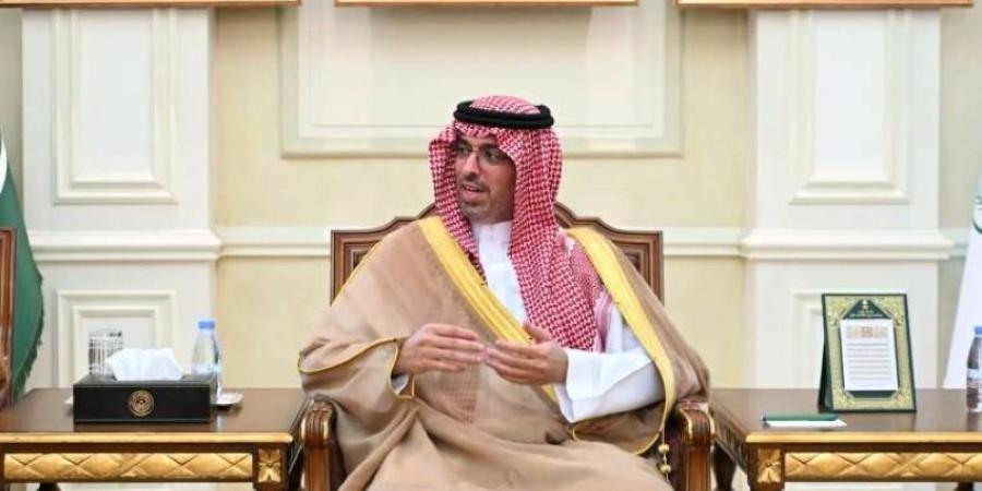 محافظ جدة يستقبل أصحاب الفضيلة ومديري الجهات الحكومية المهنئين بعيد الأضحى
