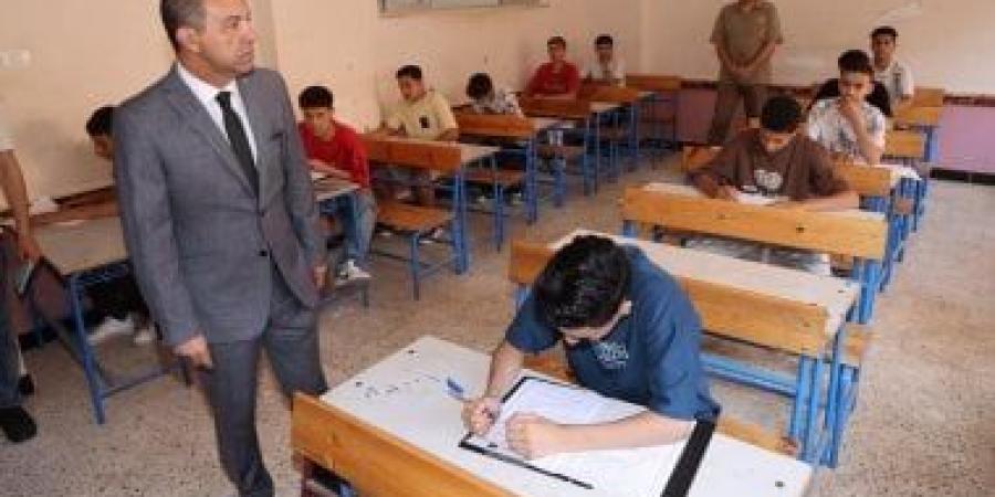 محافظ المنوفية يتفقد عدد من لجان امتحانات الشهادة الإعدادية.. اعرف التفاصيل