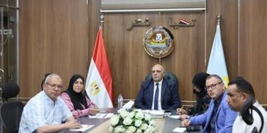 السكرتير العام لمحافظة كفر الشيخ يستعرض جهود منظومة التصالح بمخالفات البناء