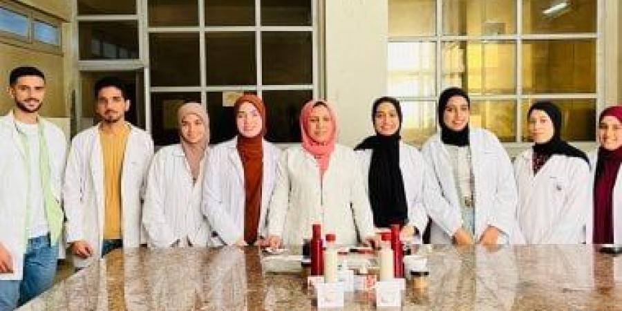 بتكلفة 100 جنيه.. طالبة بجامعة الزقازيق تقدم مشروع تخرجها عن سيرم قشور البرتقال