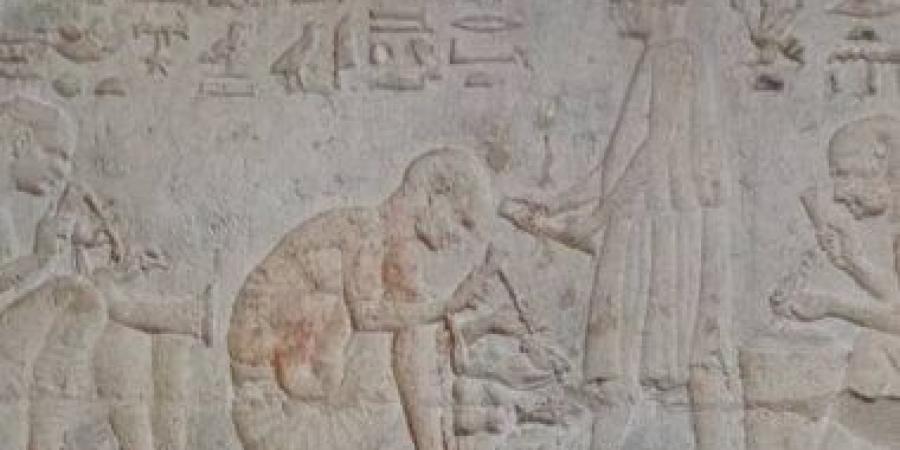 اكتشفت عام 1919.. حكاية مقبرة بيتوزيرس بتونا الجبل.. صور