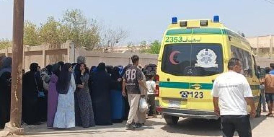رئيس جامعة السادات يوجه بتقديم الرعاية الطبية لطالبات علوم الرياضة عقب حادث تصادم