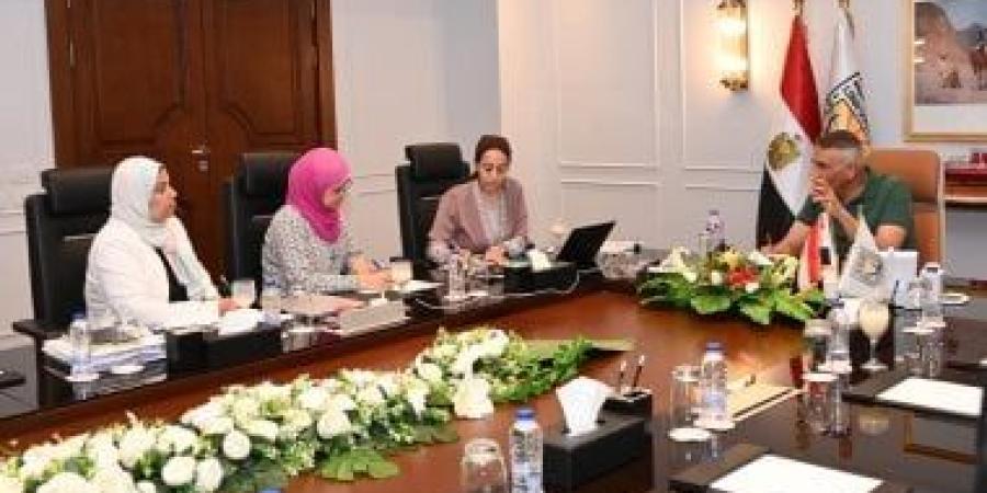 جنوب سيناء تبحث تطوير خدمات الإسكان والمرافق ودعم خطط التنمية العمرانية