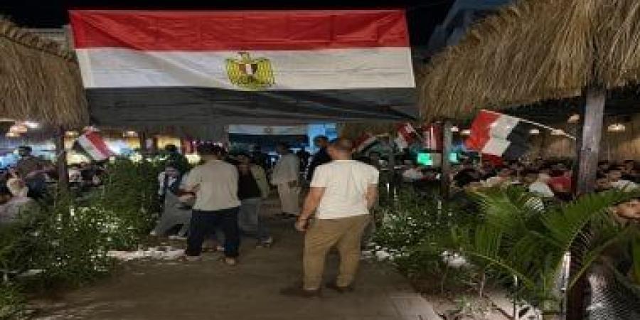 سعادة وتفاعل كبير من المواطنين فى الدقهلية فور إحراز المنتخب للهدف الأَول
